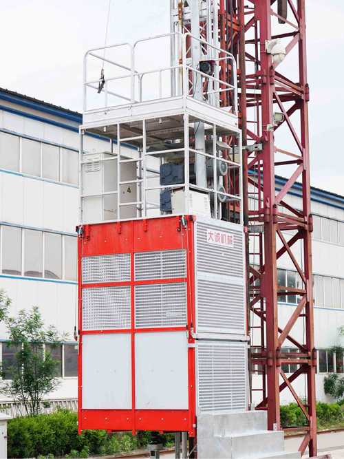 井道式施工電梯在建設(shè)工程中的應(yīng)用與技術(shù)分析